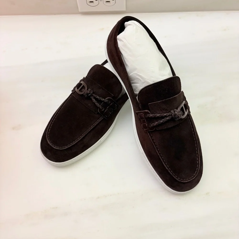 Beautiful Hermes Ignacio Suede Loafers in this season's chocolate brown - Picture 4 of 10